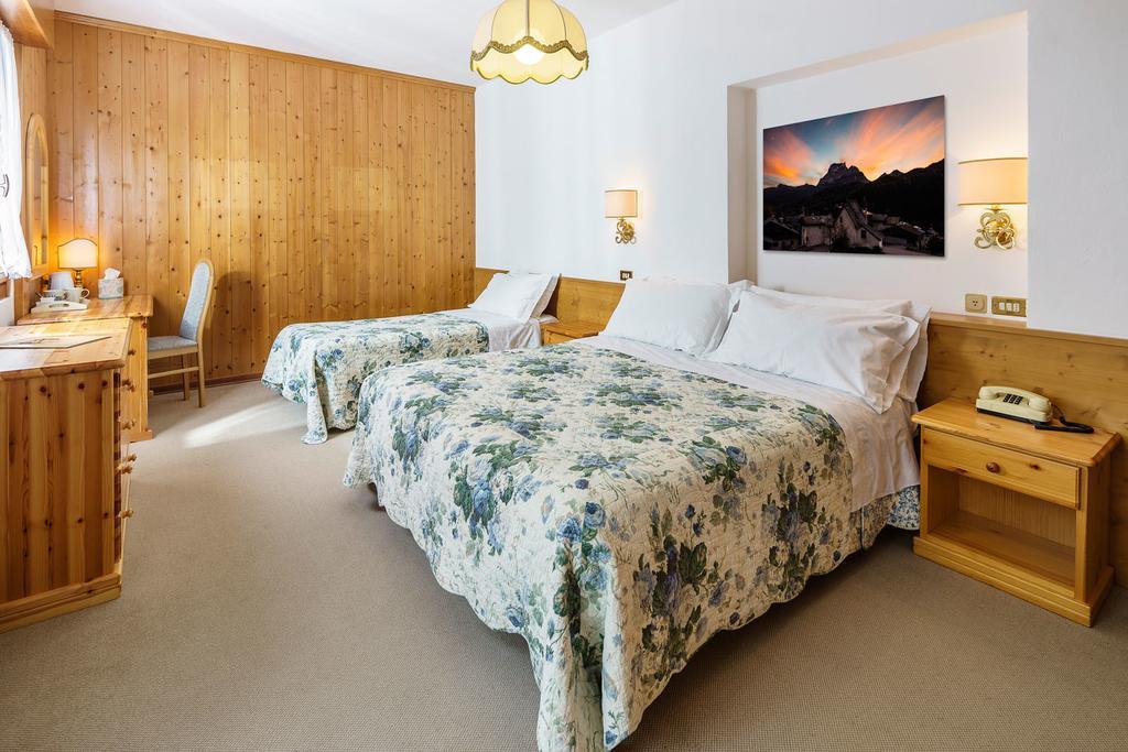 Hotel Roma San Vito di Cadore Chambre photo