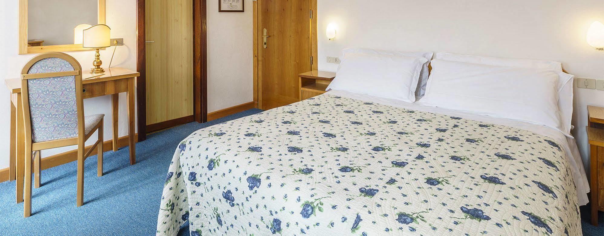 Hotel Roma San Vito di Cadore Extérieur photo