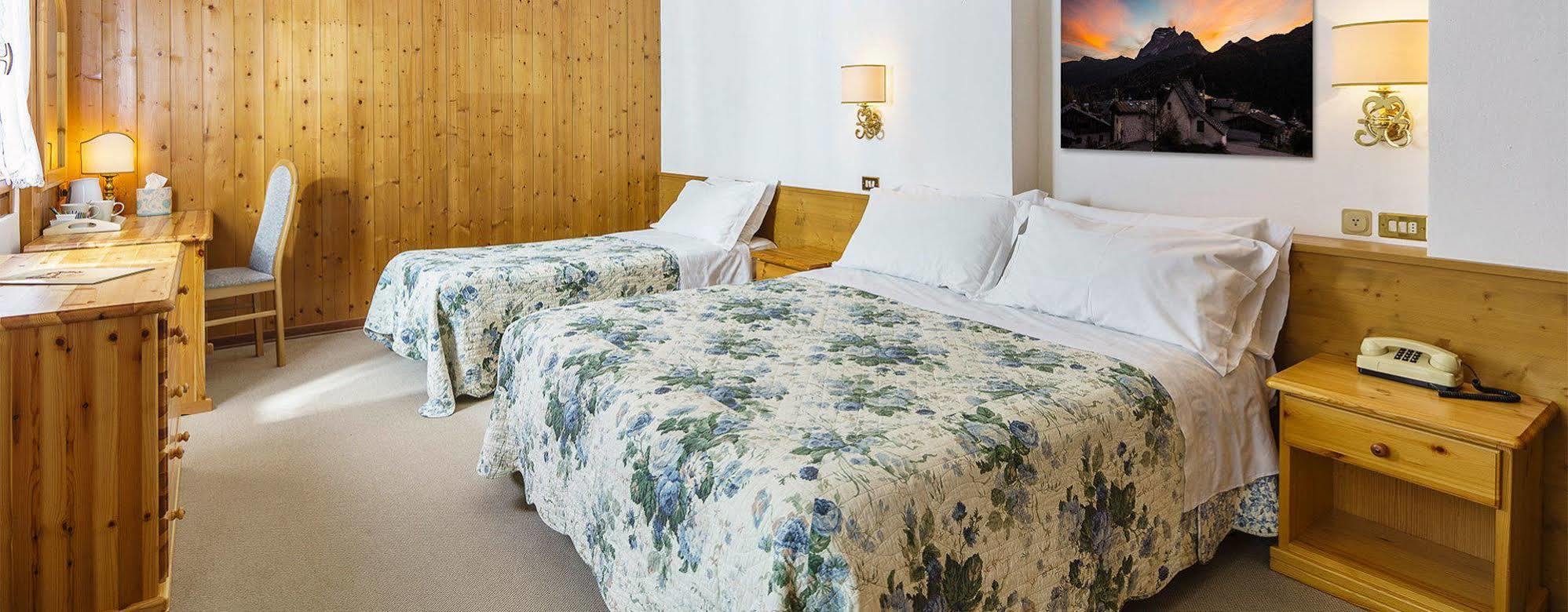 Hotel Roma San Vito di Cadore Extérieur photo