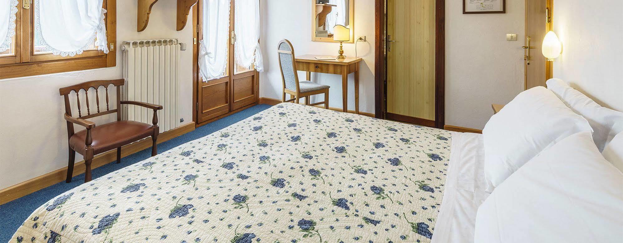 Hotel Roma San Vito di Cadore Extérieur photo