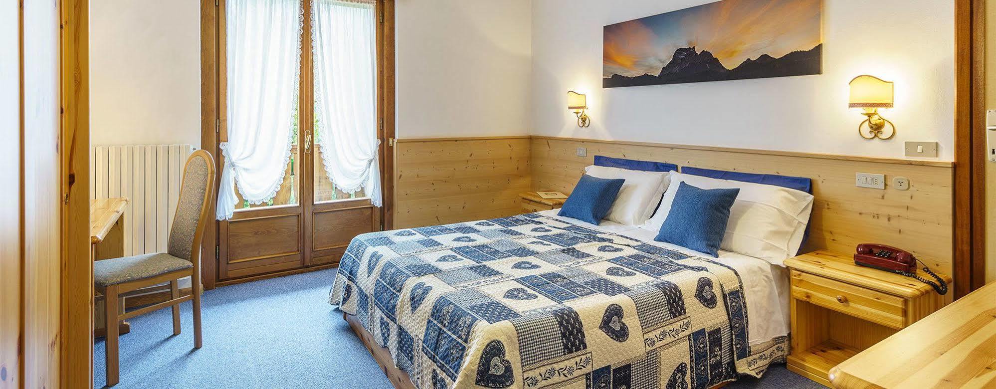 Hotel Roma San Vito di Cadore Extérieur photo