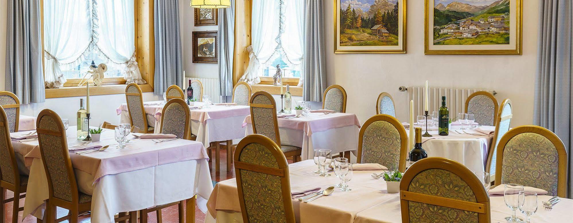 Hotel Roma San Vito di Cadore Extérieur photo